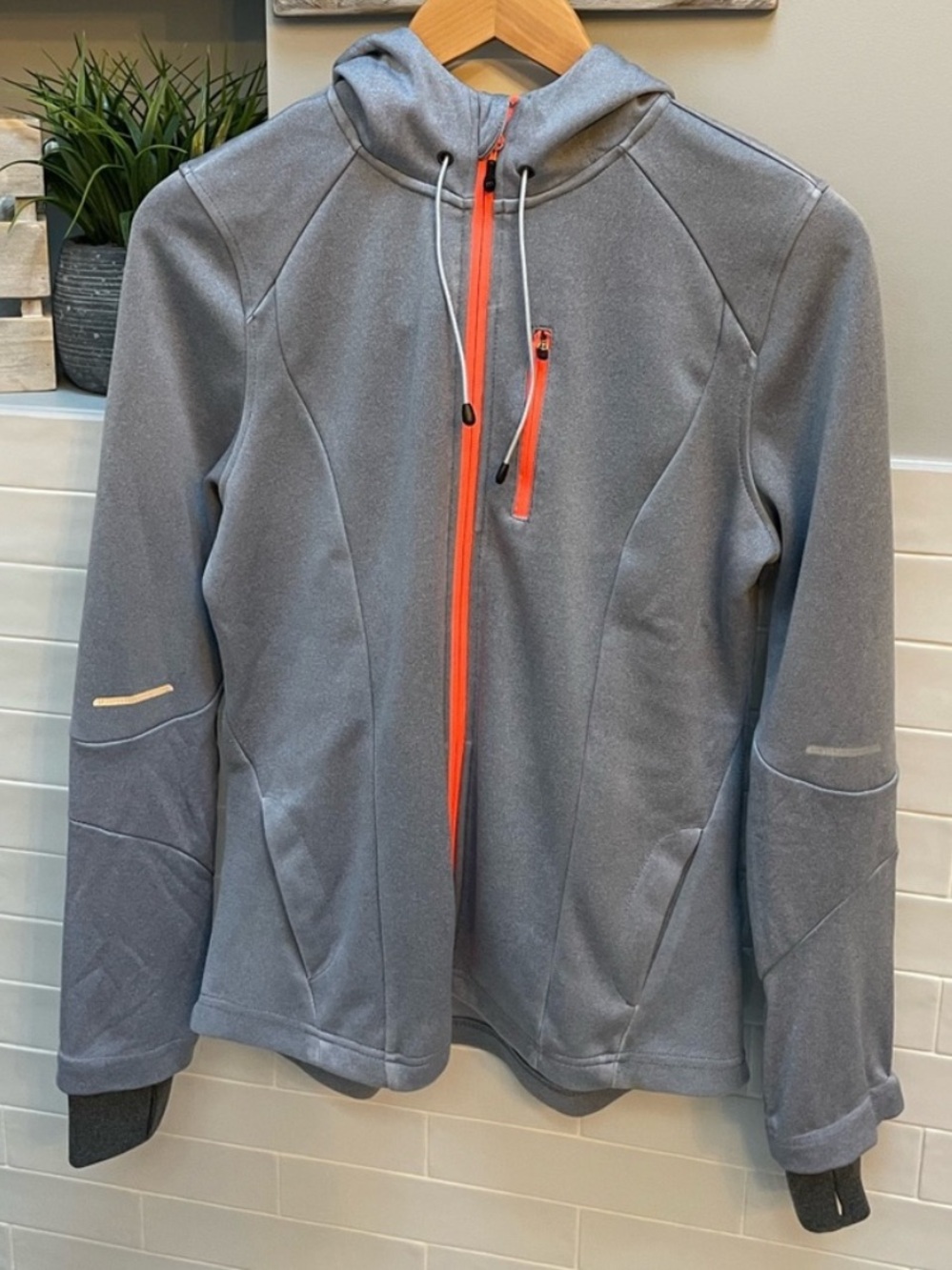 Mondetta Performance Activewear Jacket Hoodie Gray Neon Orange